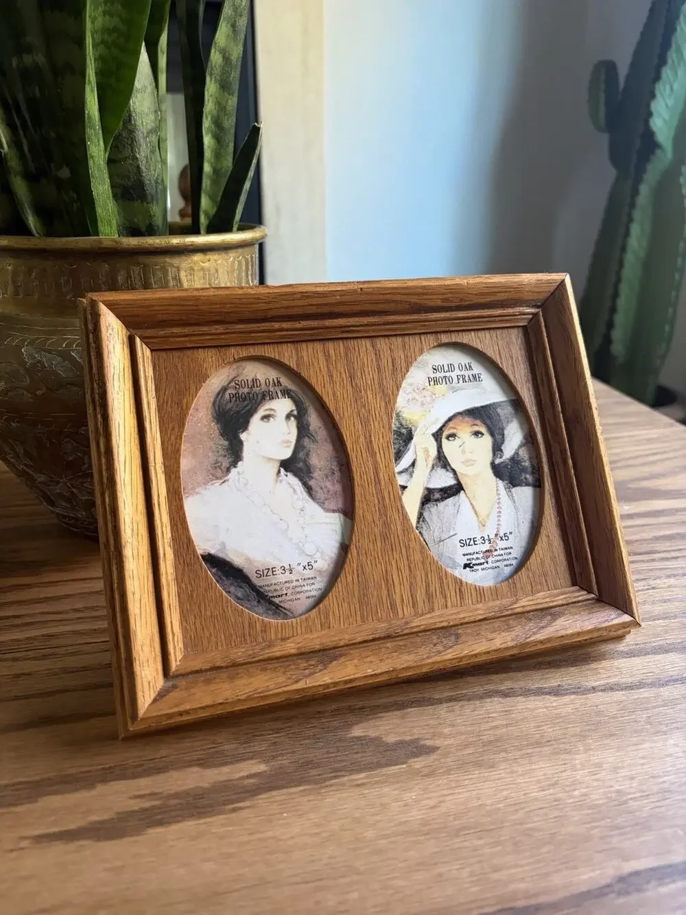 Vintage 1970s Picture Frame Solid Oak Wood Frame with 2 Oval 3.5x5